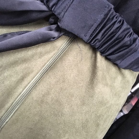 Faux suede color block skirt - Picture 7 of 7